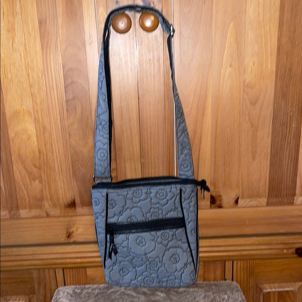 Thirty-One Beautiful Gray & Black Floral Crossbody Bag - super adjustable!